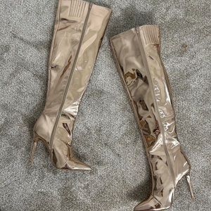 Metallic Gold Over The Knee Boots 👢